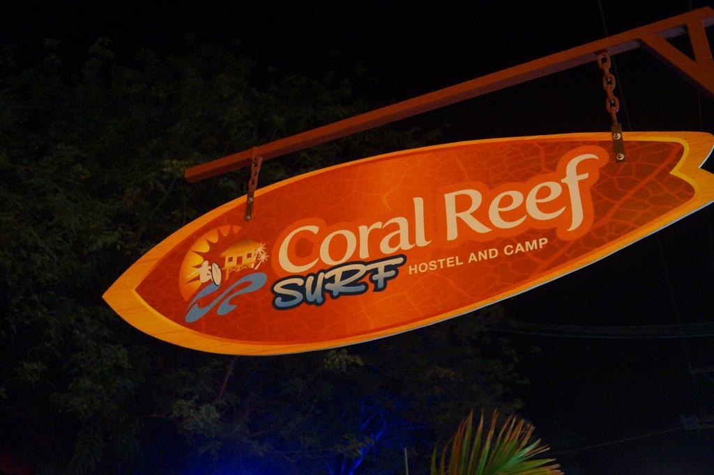 Coral Reef Surf Hostel And Camp Tamarindo Exterior foto